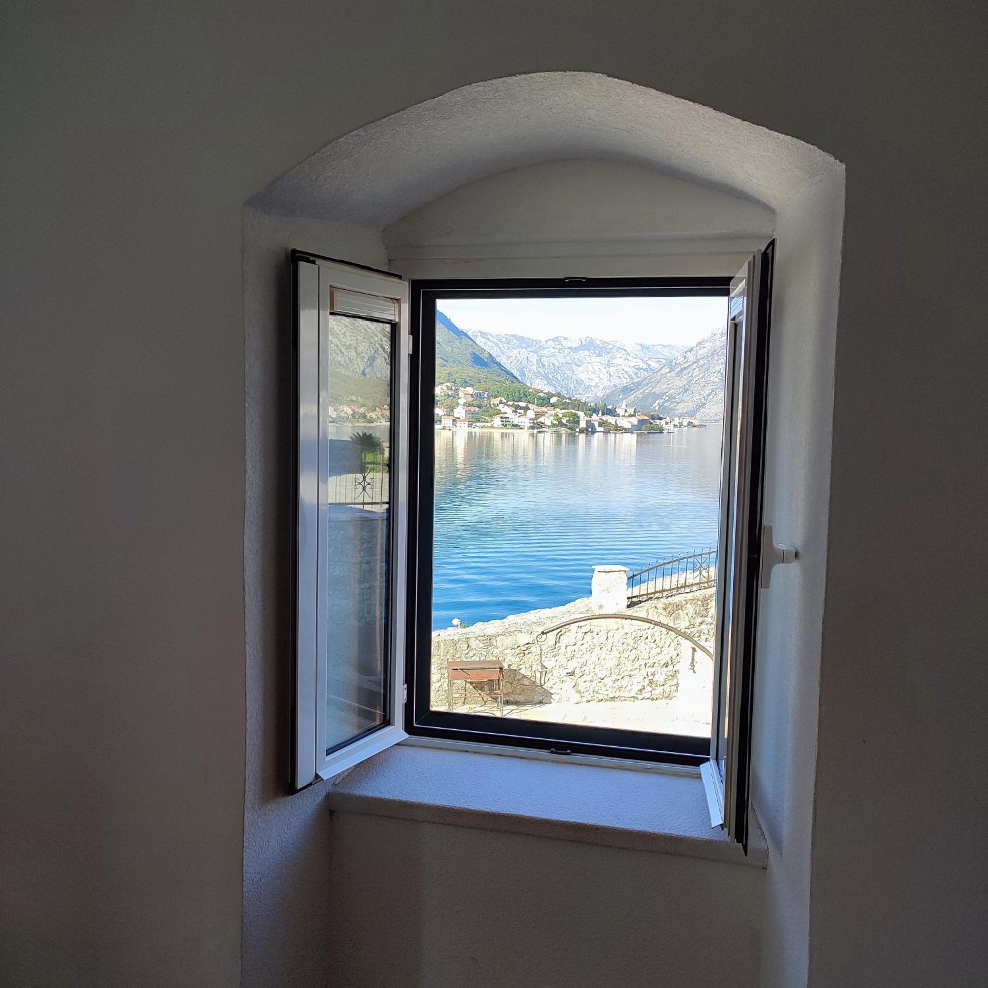 Villa Kamena Kotor Exterior photo
