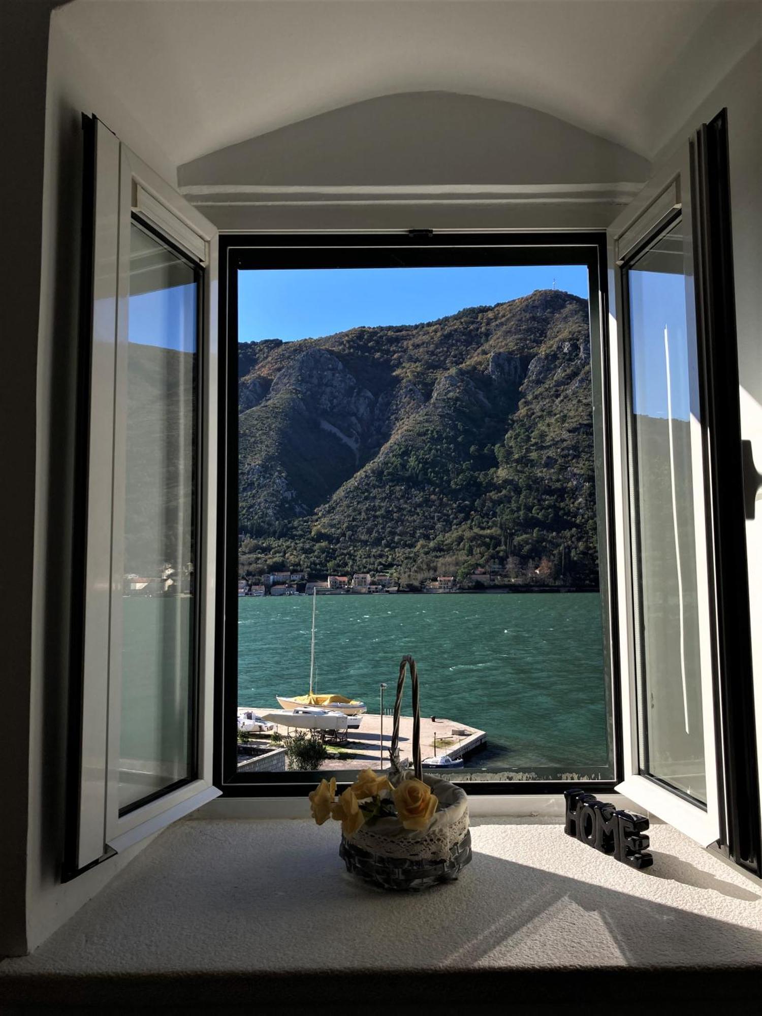 Villa Kamena Kotor Exterior photo